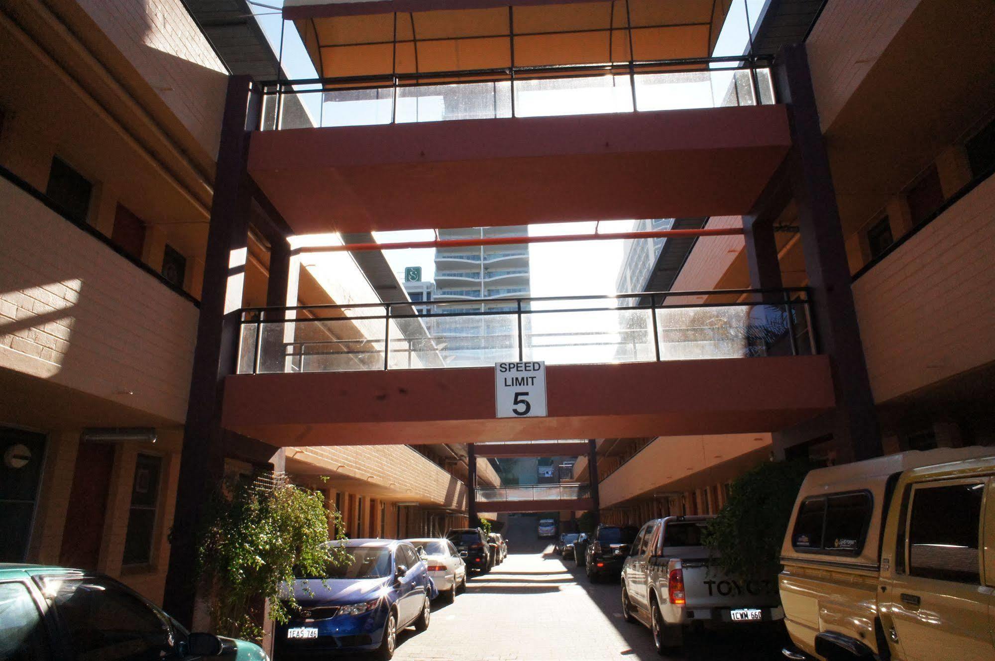 City Waters Perth Exterior photo